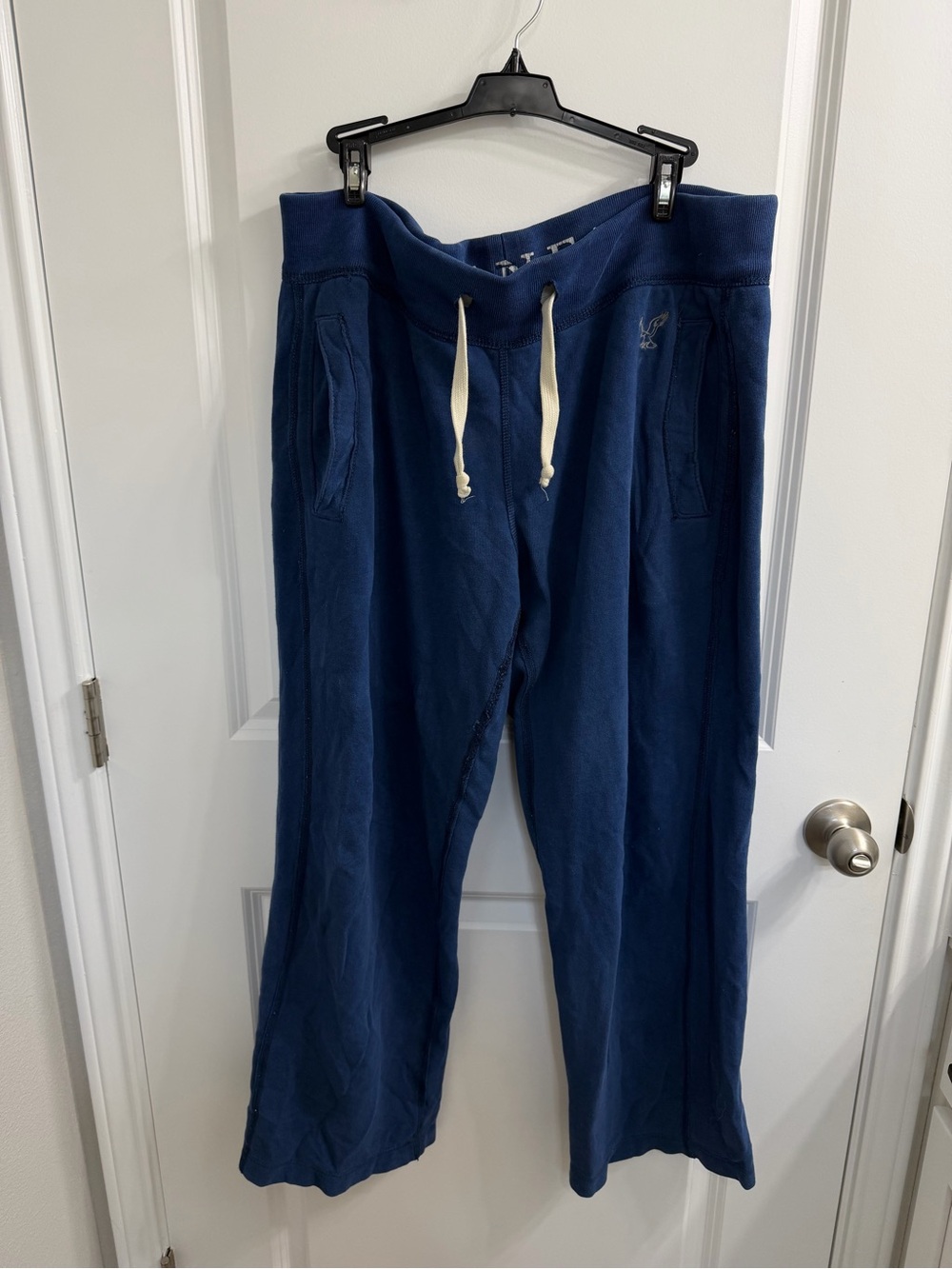 Men’s American Eagle Navy Blue Sweatpants